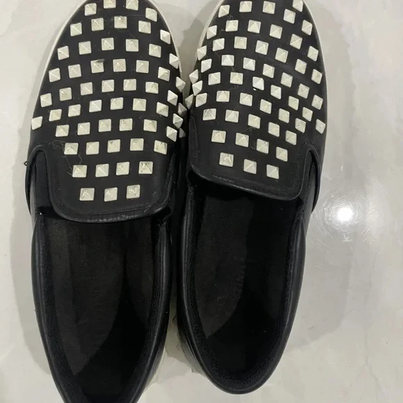 VALENTINO ROCK SLIP ON SNEAKERUs Sz 9